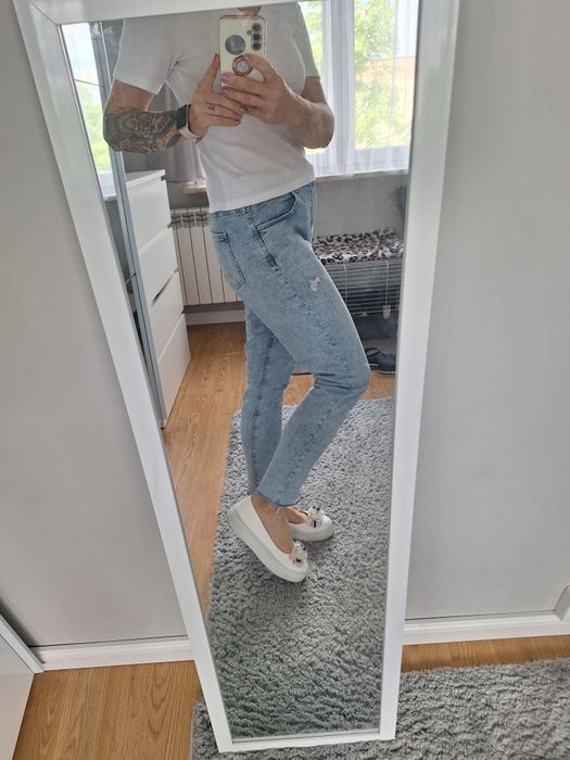 Spodnie jeansowe jeansy Reserved 44