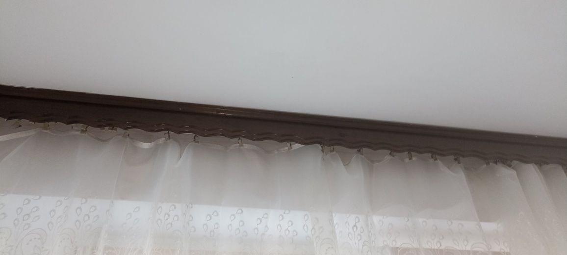 Sprzedam ramę karnisz w okno kompletny
