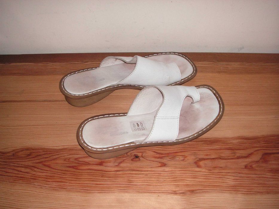 Sandália Senhora T/38 ( Branco )