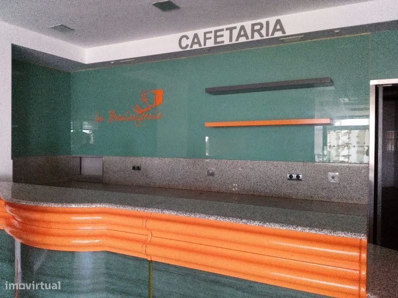 Padaria/Confeitaria/Cafetaria para arrendamento em Vila de Cucujães