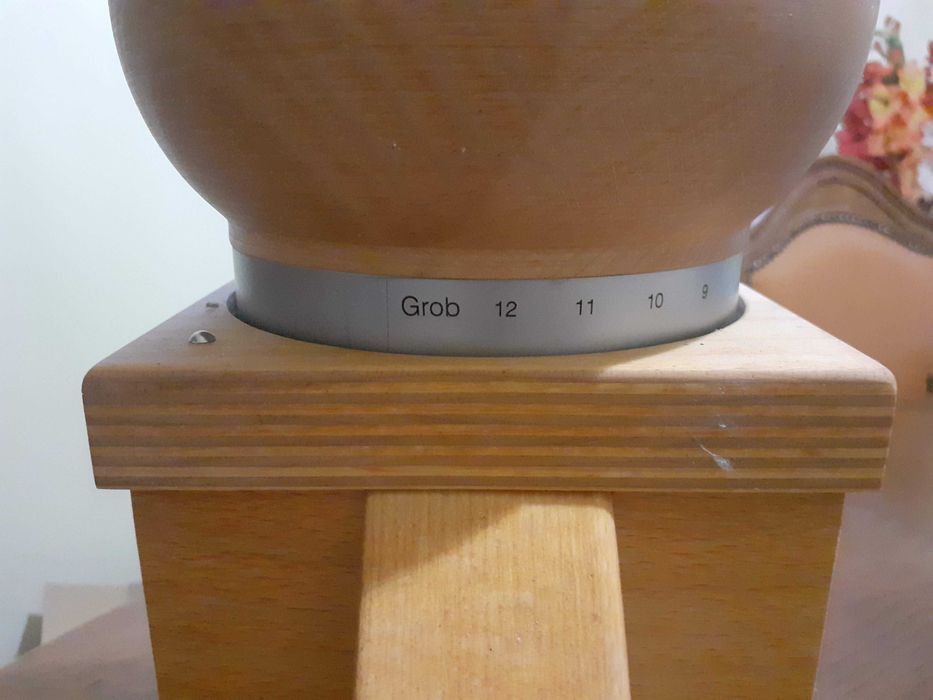 Moinho caseiro em faia para farinha