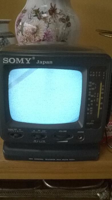 Telewizorek 6' firmy Somy Japan