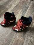 Buty sportowe damskie