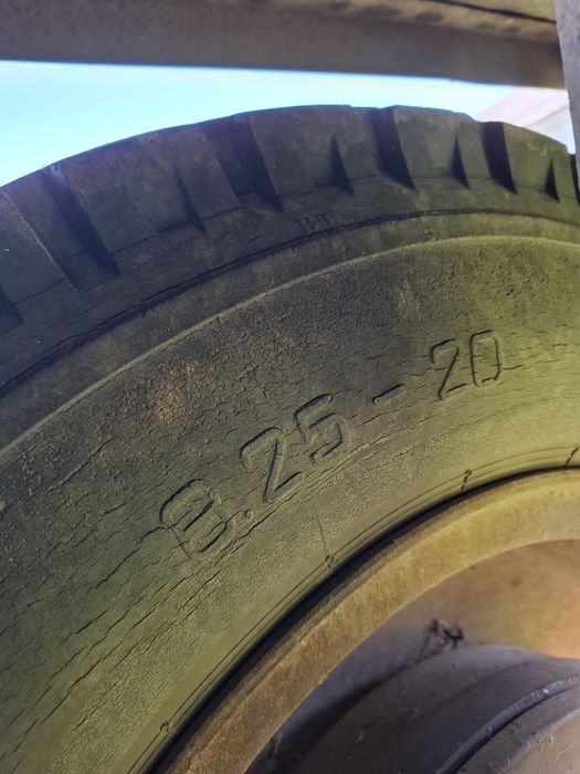 Koła do przyczepy 8.25x20