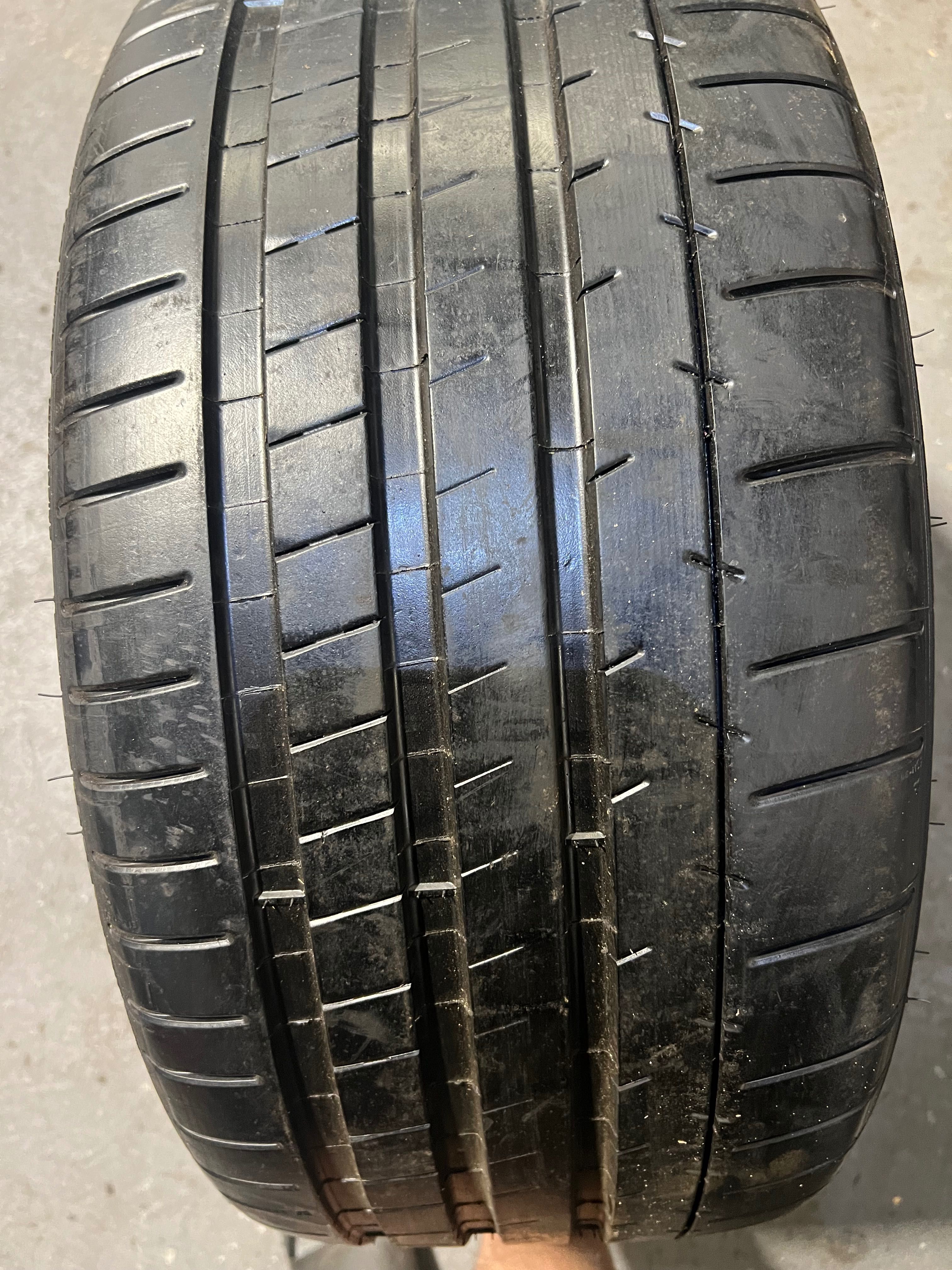 265/35r20 Michelin