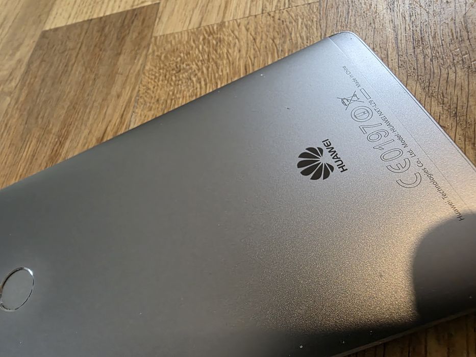 Huawei Mate 8 super stan