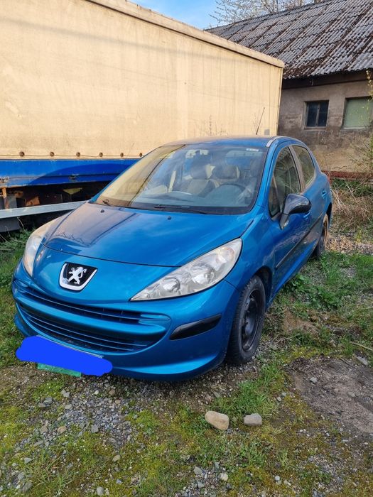 Peugeot 207 w całości na części lub poszczególne części 1.4 benzyna