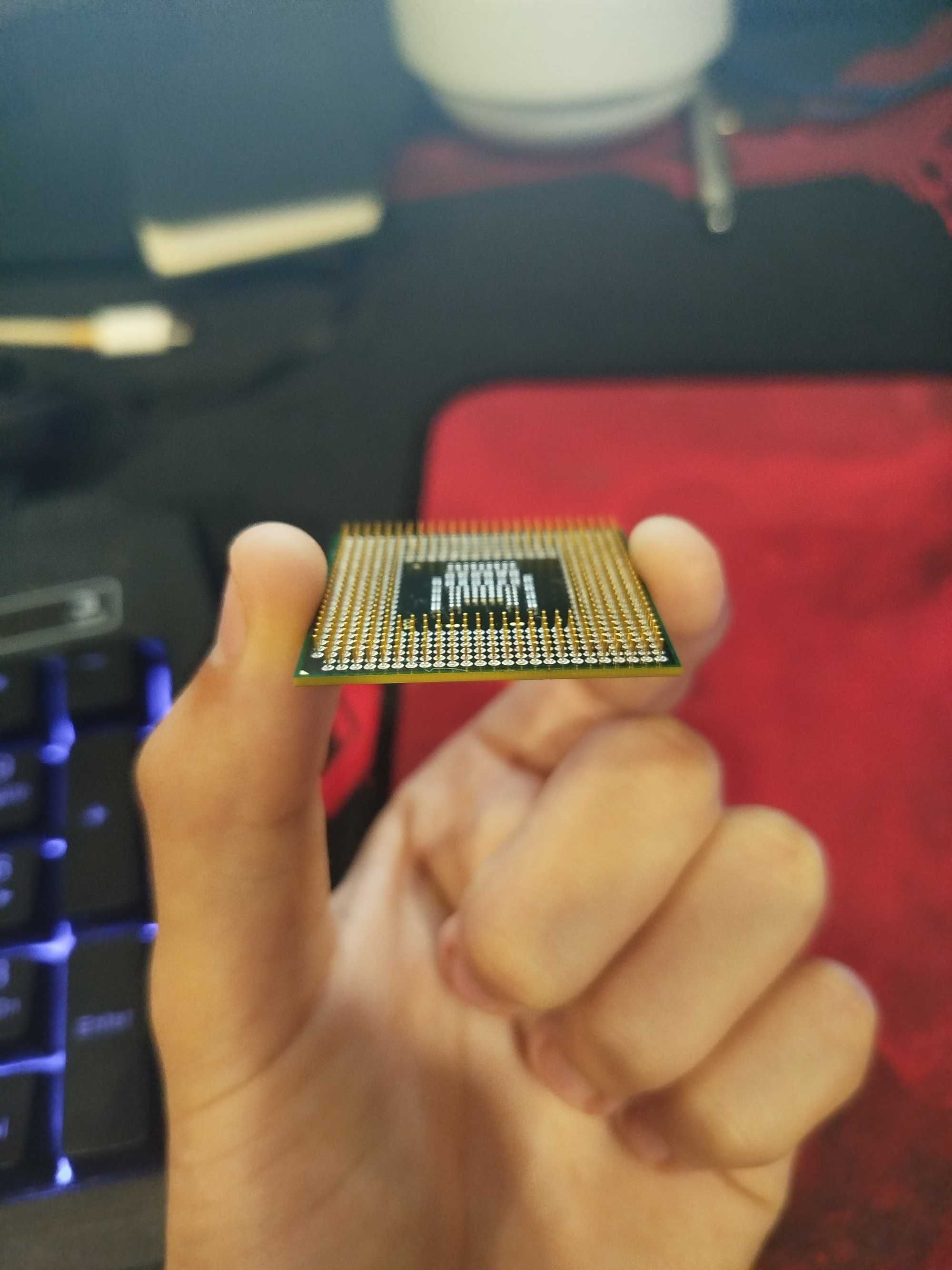 Processador Intel Core 2 Duo T4200 SLGJN - 2 GHz - Usado