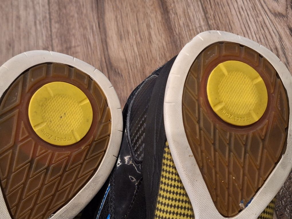 Buty do piłki ręcznej marki Hummel roz. ok 42