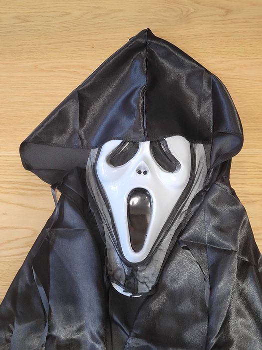 Przebranie - Krzyk / Scream (maska + peleryna)
