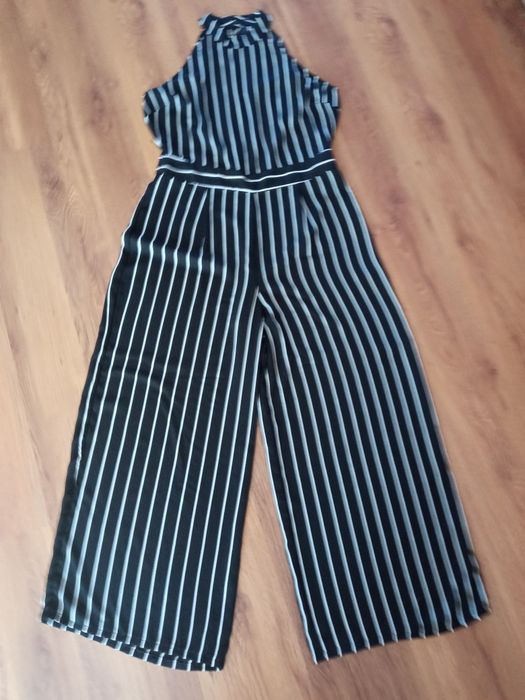 Kombinezon czarny w białe paski