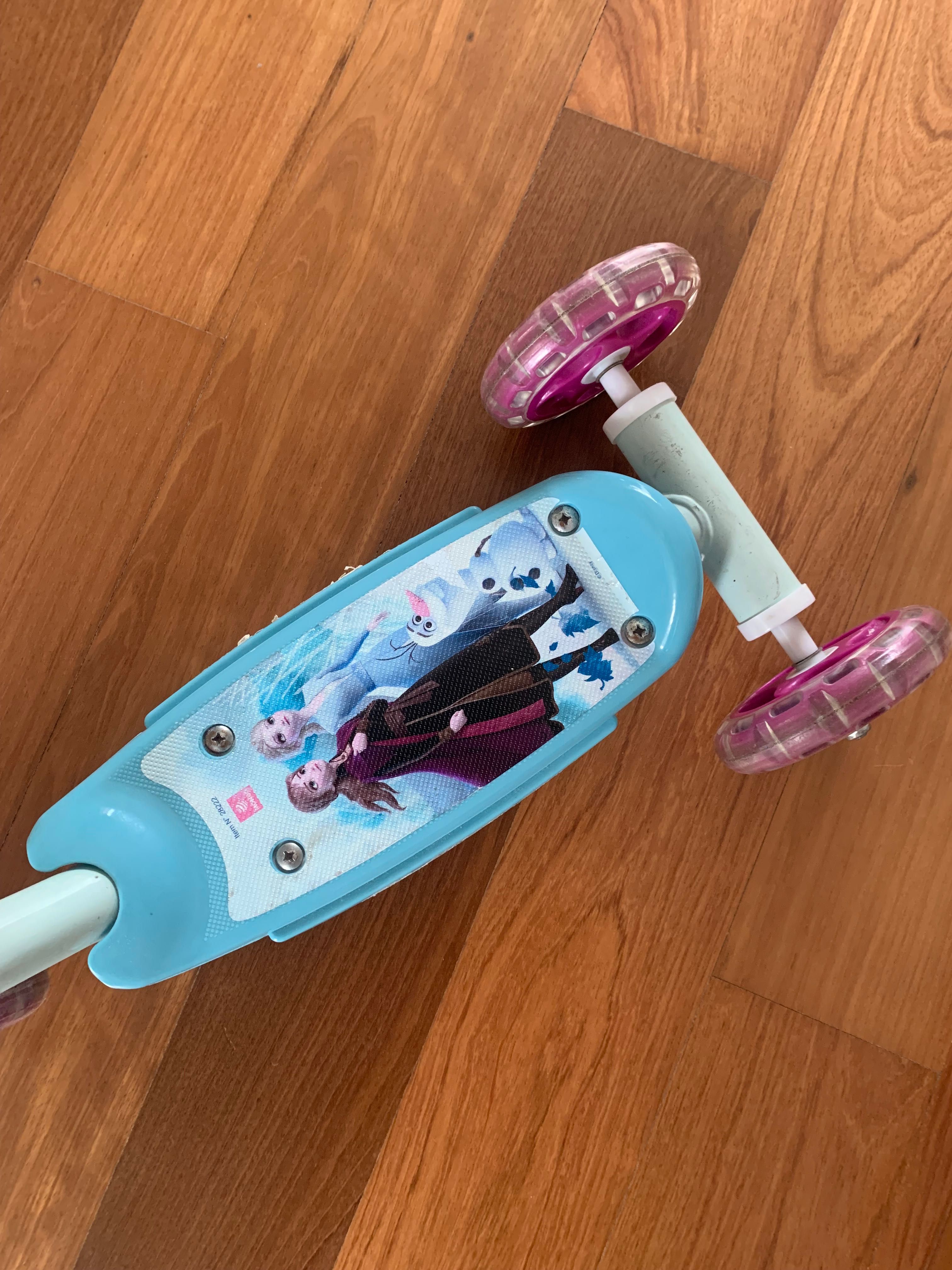 Trotinete Frozen