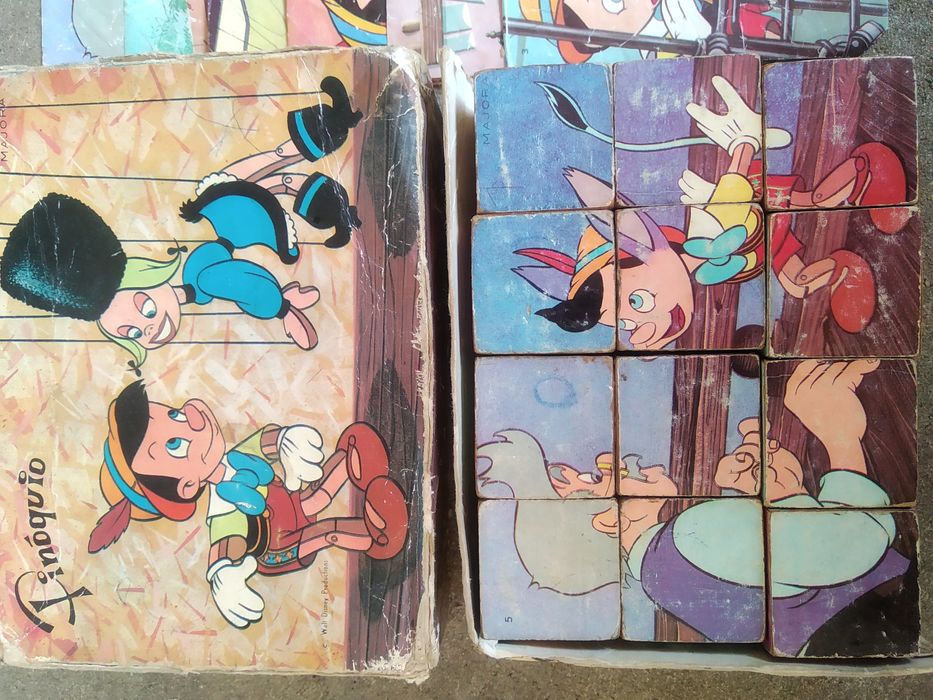 Jogo de cubos de madeira antigos tipo puzzle da Majora