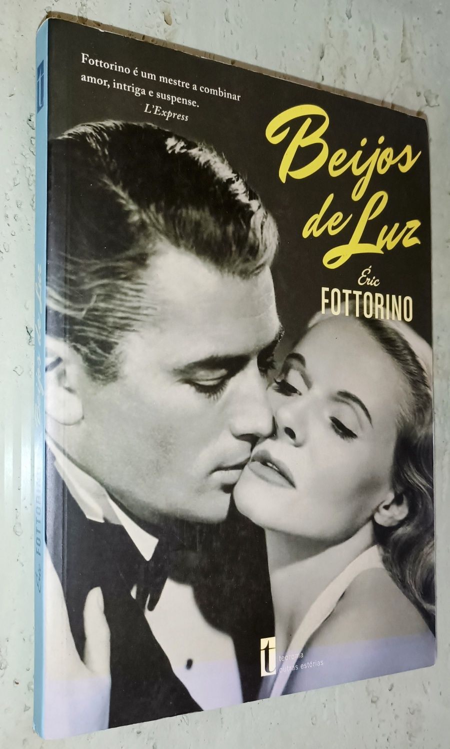 Livro Beijos de Luz por ÉRIC FOTTORINO