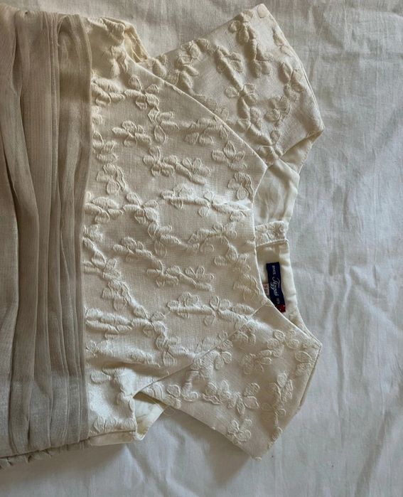 Vestido de criança cor pérola (9 anos)