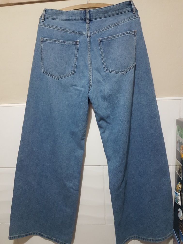 Spodnie jeansy roz.40 Bershka nogawki szerokie, proste