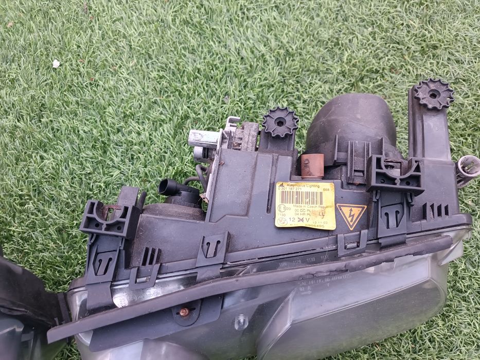 Óticas xenon bmw E46 Compact originais impecáveis como Novas