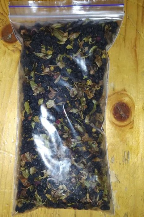 Брусниця, Чорниця, Журавлина