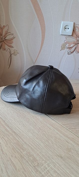 Кепка кожзам тёмный шоколад
