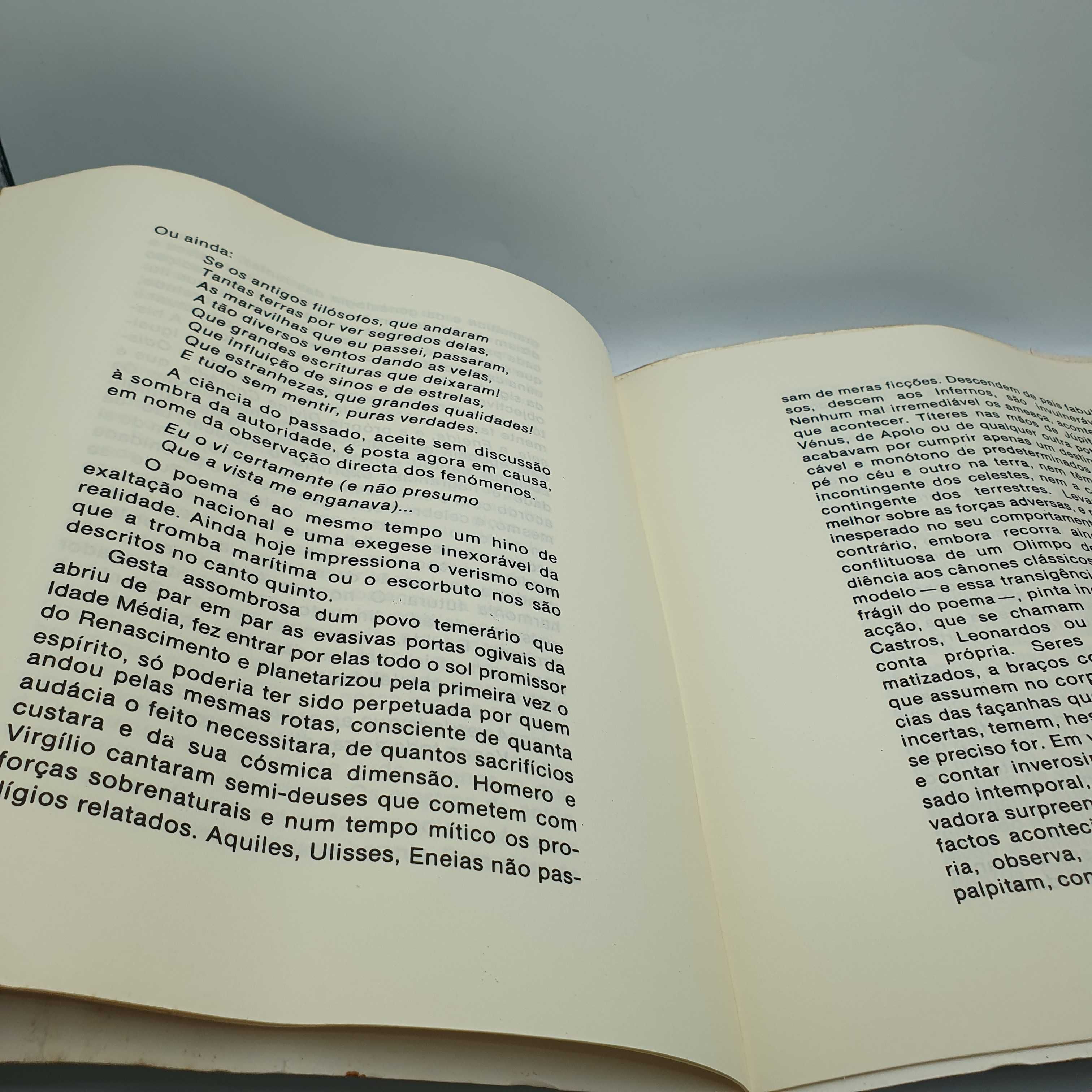 Livro - Miguel Torga - Camões - Ref.Esc