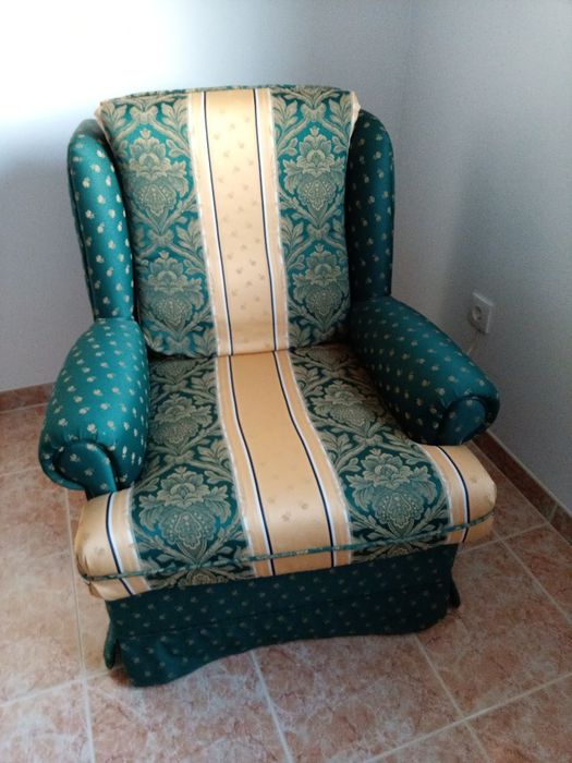 2 sofás muito bom estado