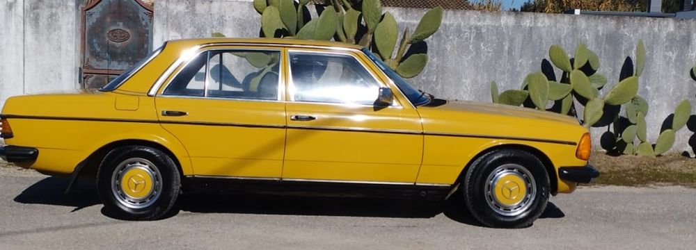 Mercedes-Benz 240d