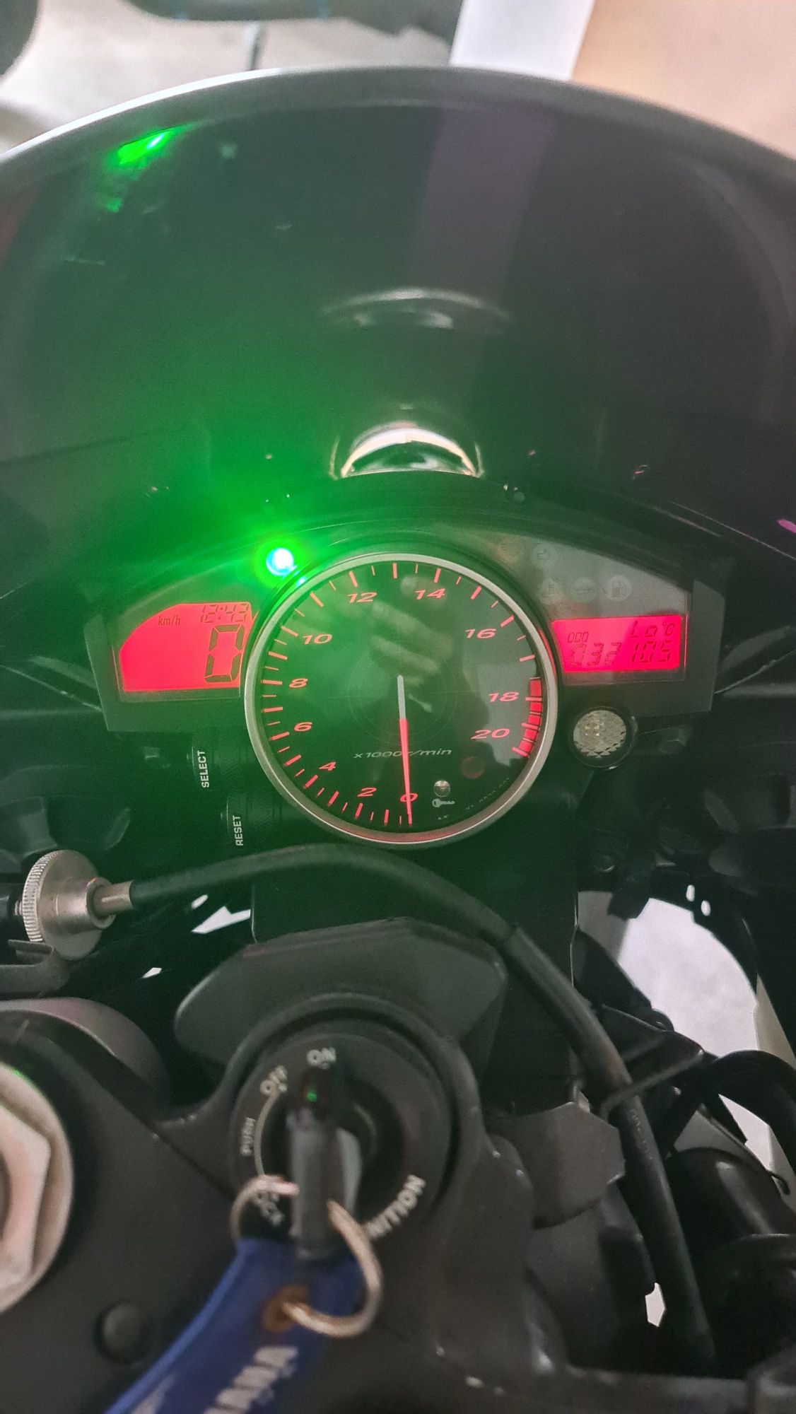Yamaha r6  edição 20RPM