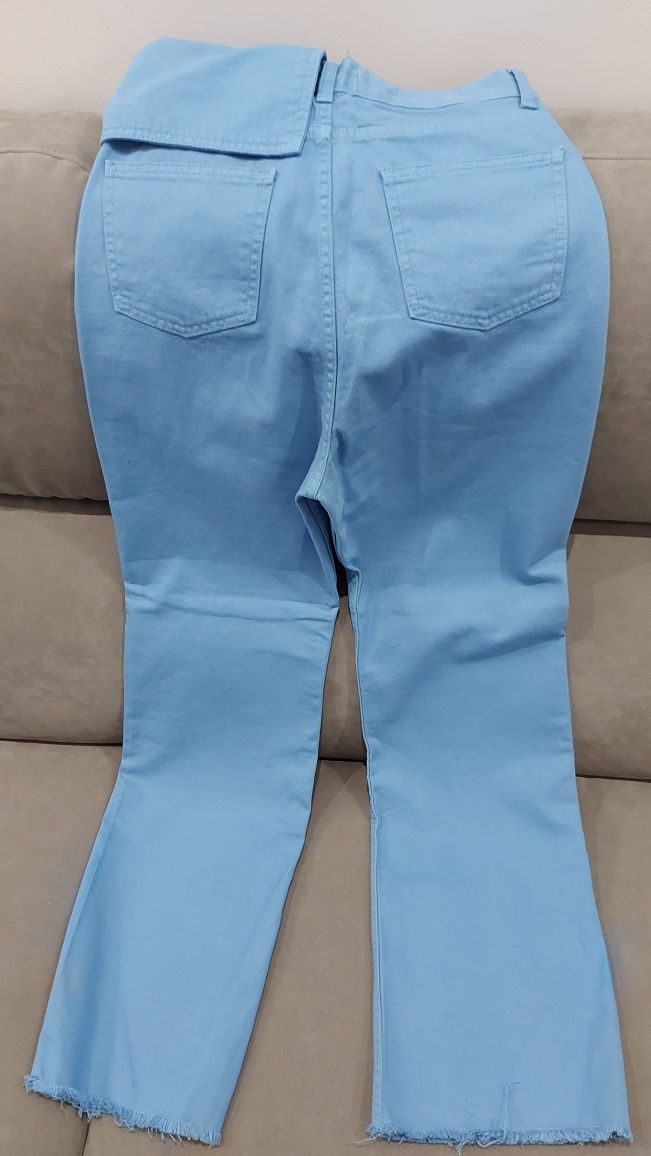 Niebieskie spodnie damskie z szeroką nogawką rozmiar M