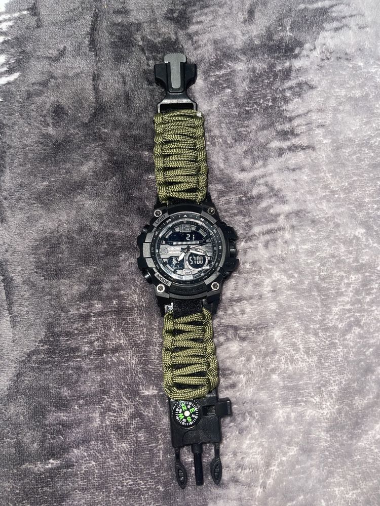 Zegarek z kompasem survival sportowy