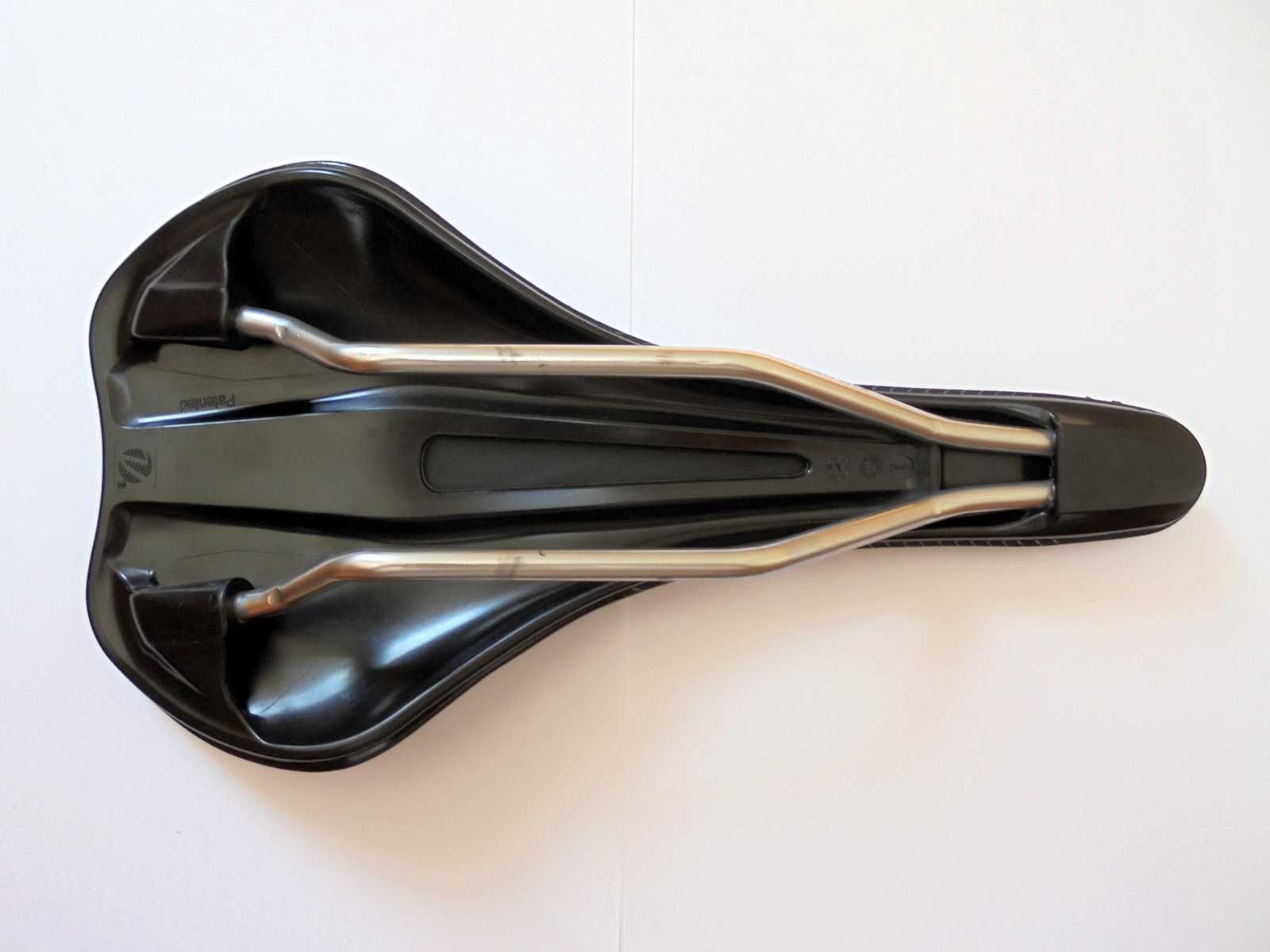 Siodełko Oval Concepts X38 CR-MO Black Gravel/Szosa  stan bardzo dobry