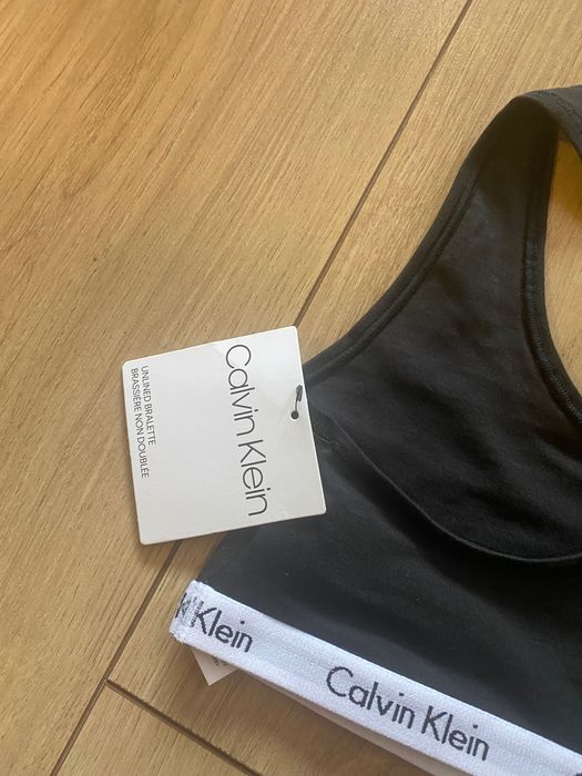 Белье Calvin Clein