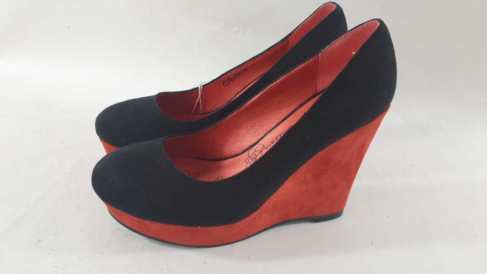 CLAUDIA GHIZZANI czółenka na koturnie rozmiar 40 zam