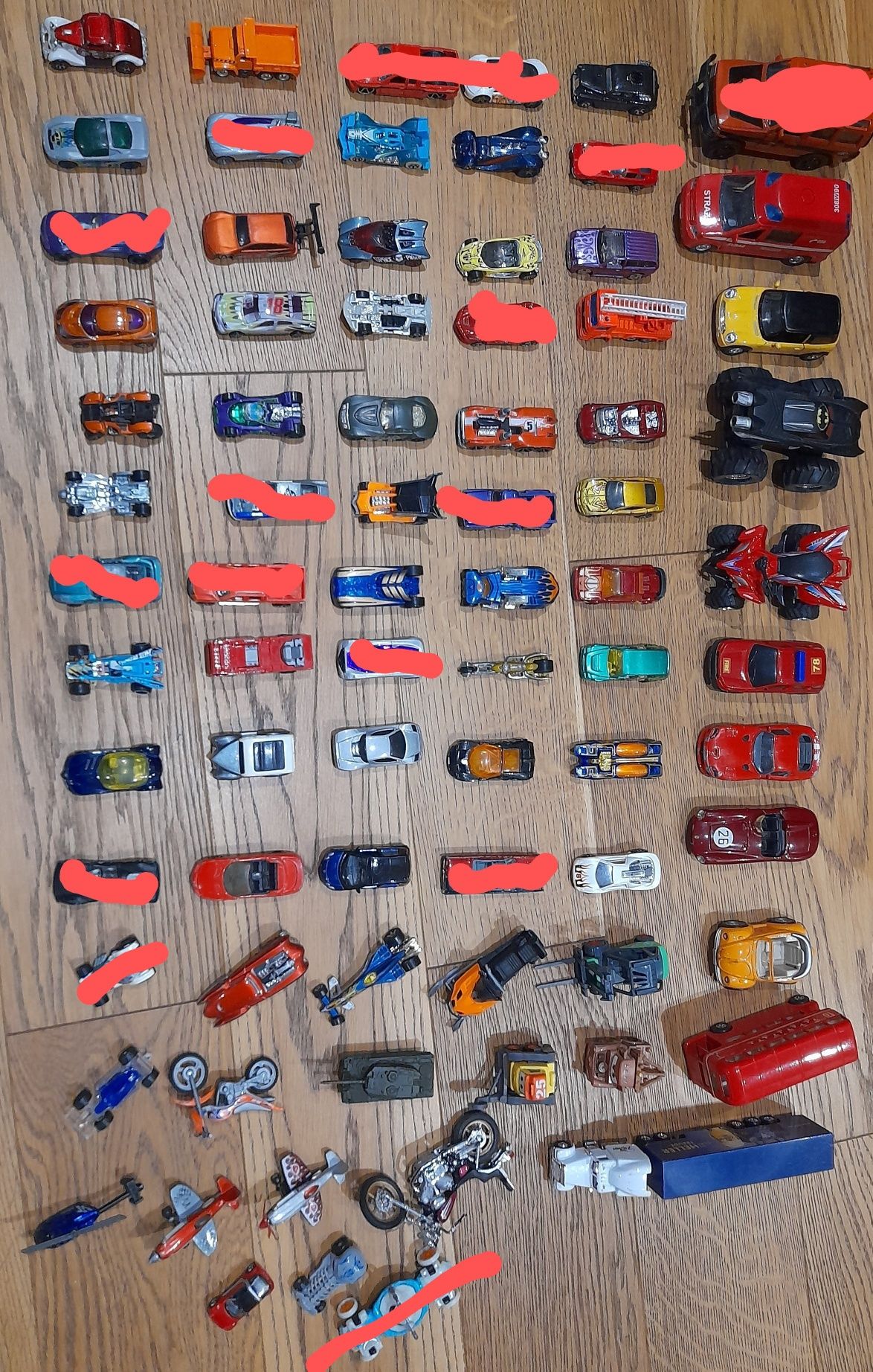 Hot wheels, resoraki, samochodziki, auta