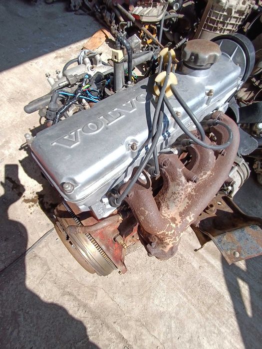 Двигатель Вольво 360 Бензин 2.0 Volvo Инжектор Мотор