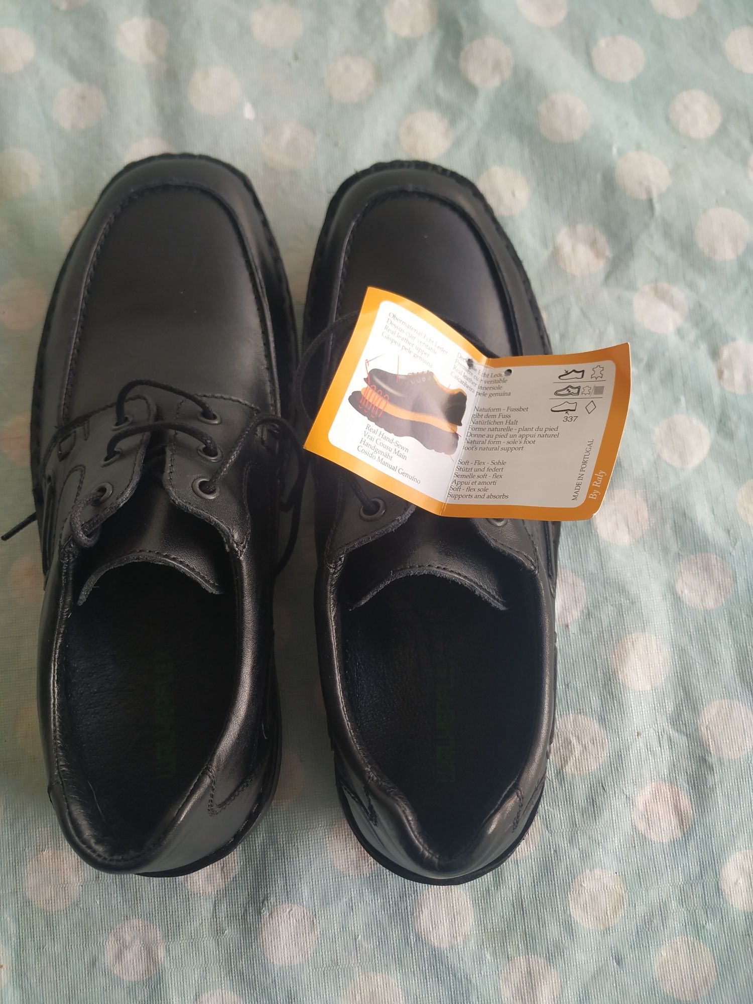 SAPATOS NOVOS. PELE PURA vendidos lojas especialidade