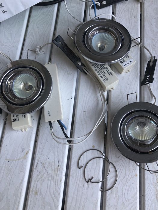 Vendo trez focos de inox