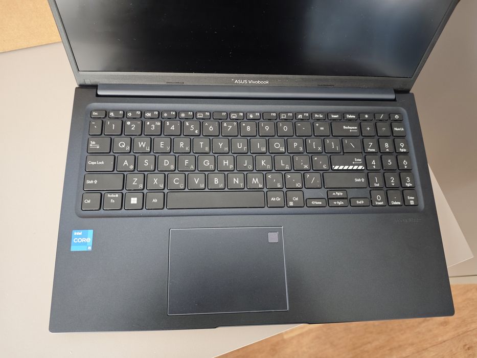 Ігровий ноутбук Asus Vivobook i5-1235U DDR5 16Gb SSD512gb Iris Xe 8Gb