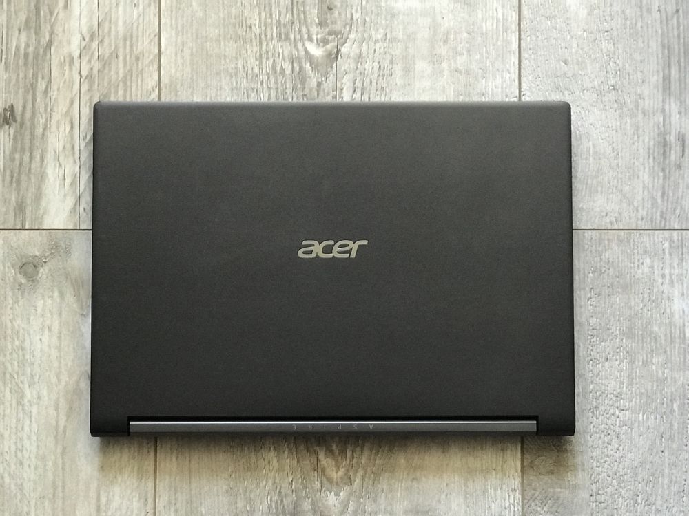 Laptop Acer Aspire 7 Ryzen 5 3550H GTX 1650