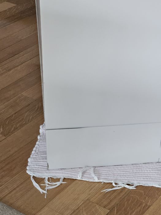 Móvel aparador lacado