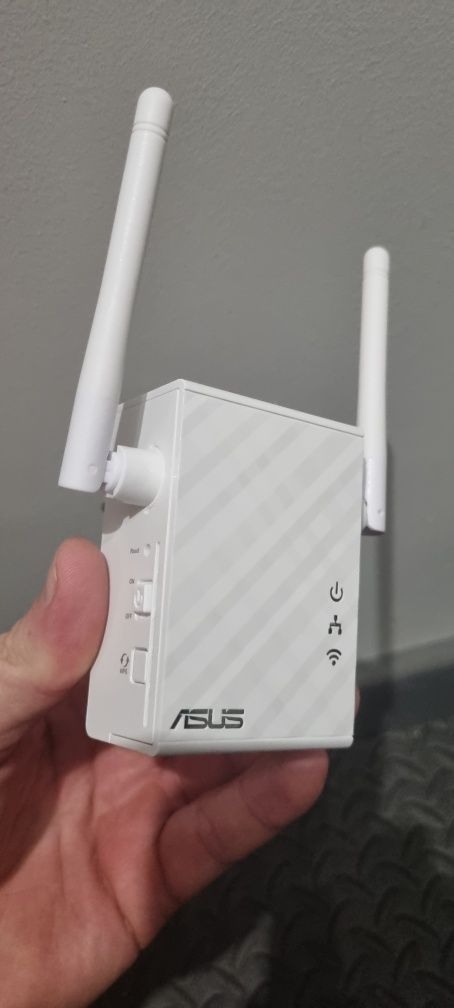 Wzmacniacz sygnału Asus wifi