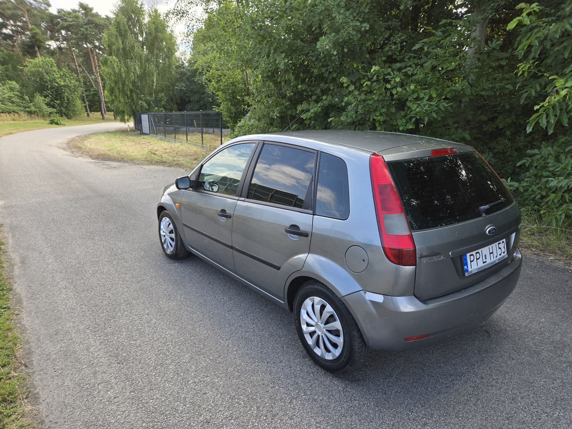 Ford Fiesta 1.4 diesel mega oszczędny, zadbany