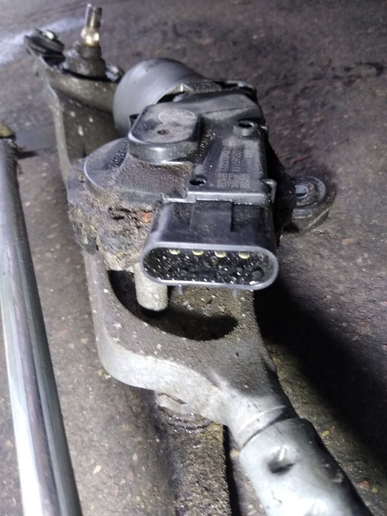 Mechanizm wycieraczek silniczek przód opel Insignia A oryginał Europa