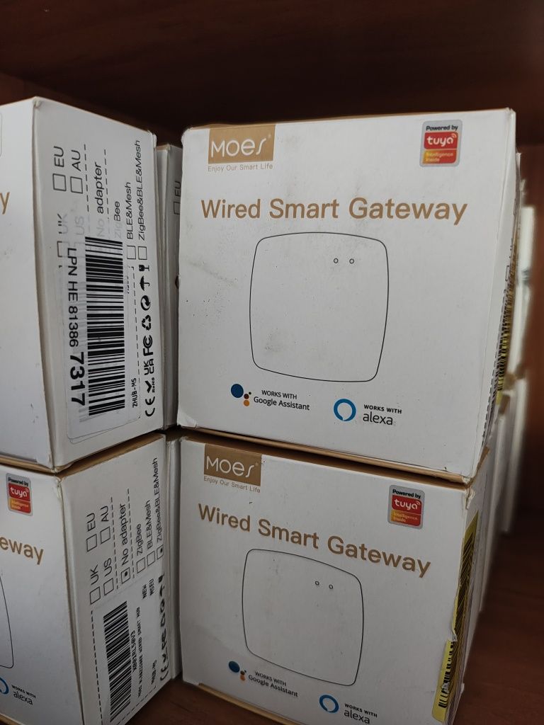 centralka Gateway ZigBee LAN - Moes ZHUB