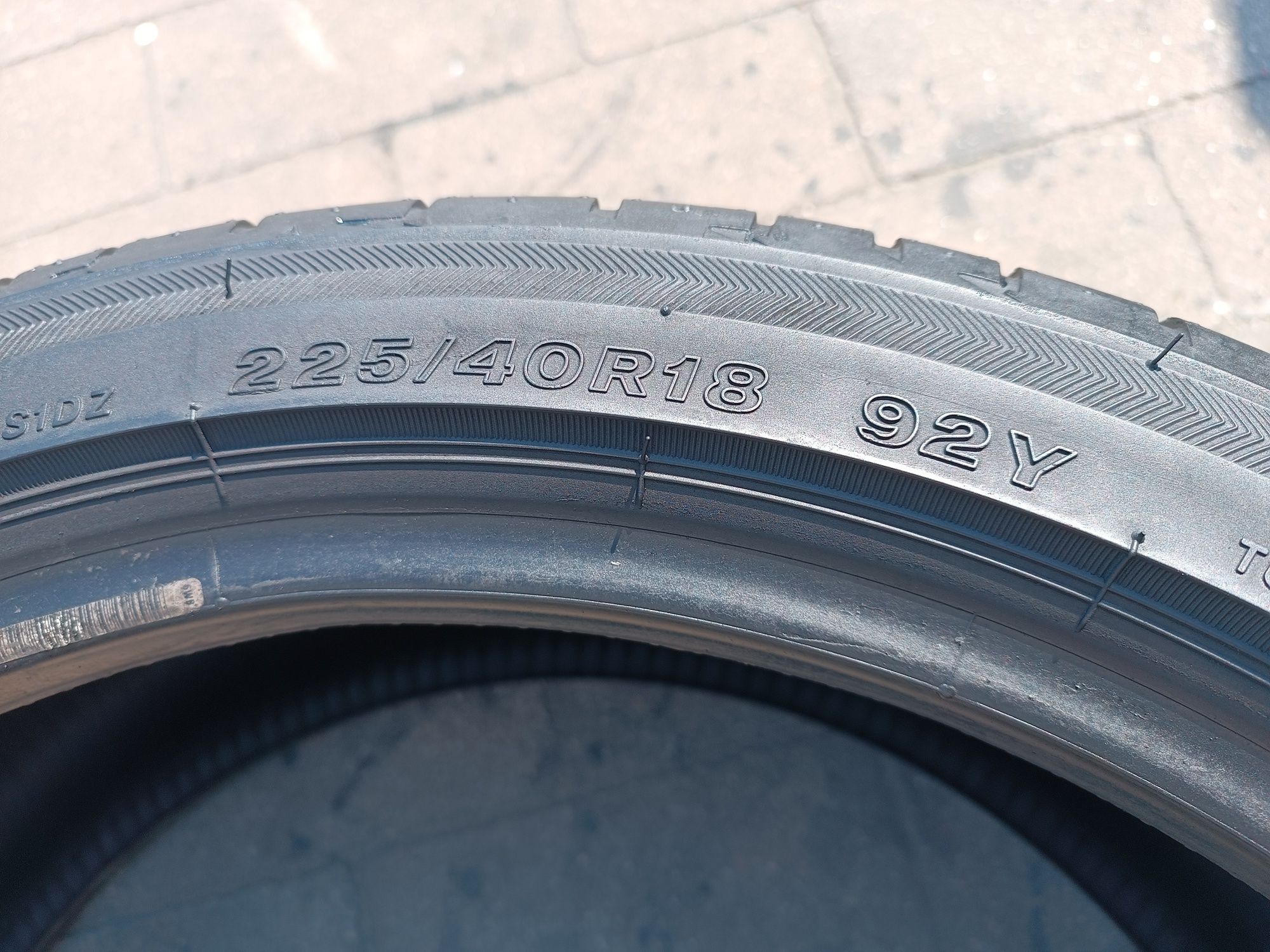 225/40R18 Bridgestone Potenza S001 92 Y