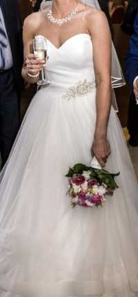 Suknia ślubna weselna biała  z odpinanym trenem