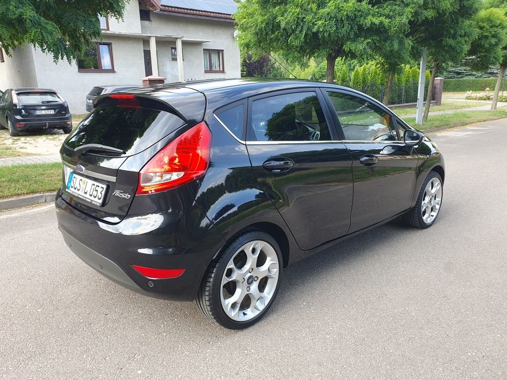 /Fiesta/PlatinumX/1.6/120KM/Keyless Go/Klima/Alu 17/Super Stan/
