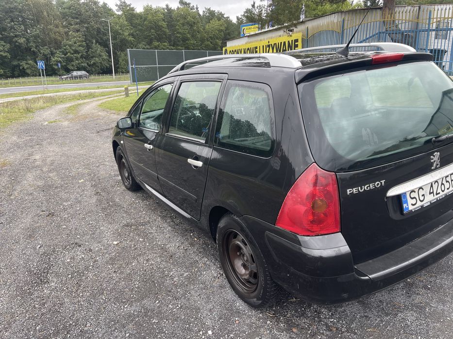 Samochod Peugeot 1.6 z gazem