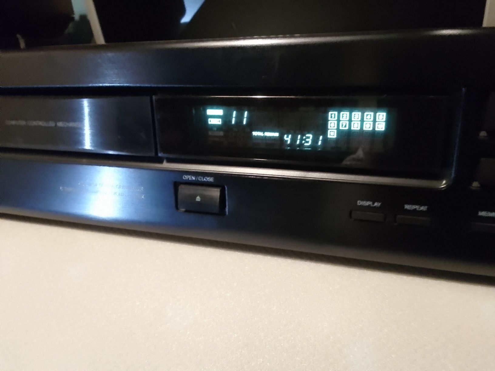 Leitor de CDs Onkyo, Mod DX 6900