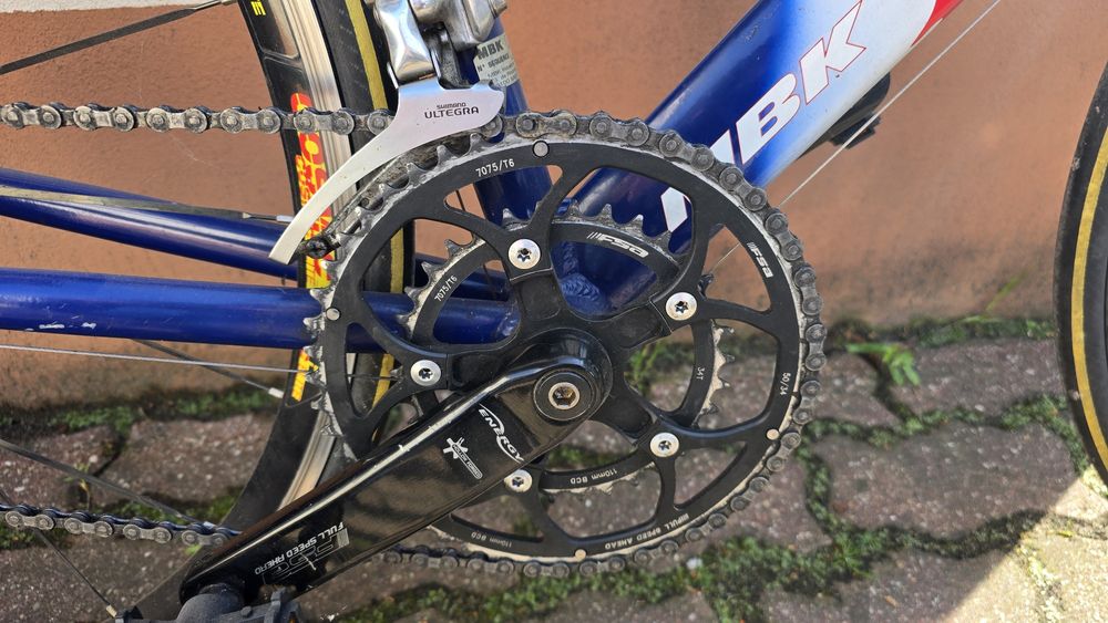 Rower szosowy kolarką kolarzówka