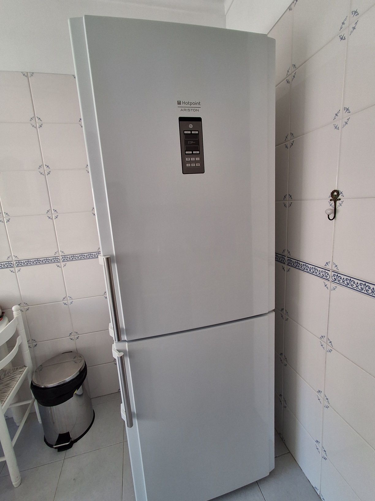Frigorífico Combinado Hotpoint A+ No frost